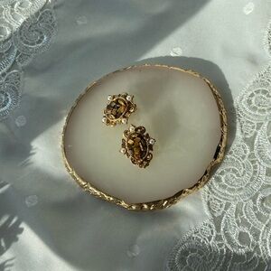 Women’s vintage clip on gold earrings‎ with pearls